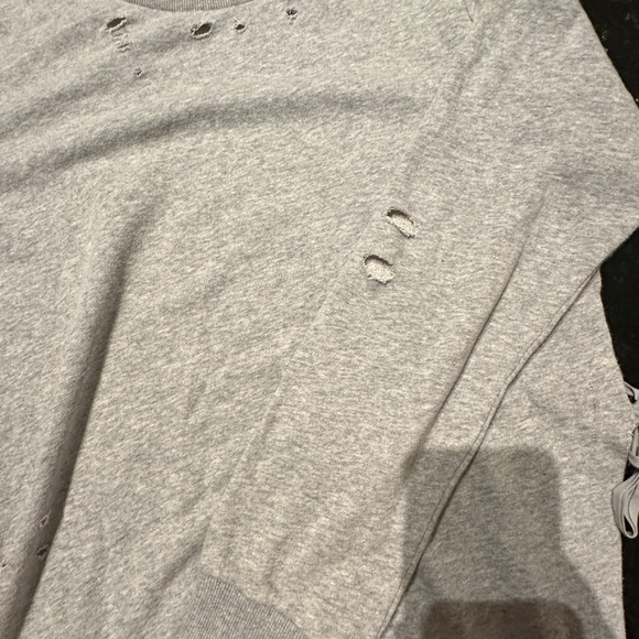 Honey Punch Gray Distressed Sweatshirt Size L - Picture 15 of 17